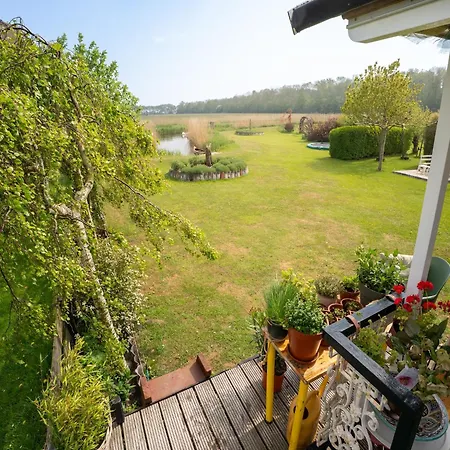 Casa de Férias Tiny House In 't Near And Forest *