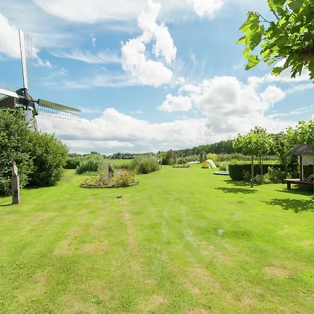 Tiny House In 't Near And Forest Casa de Férias